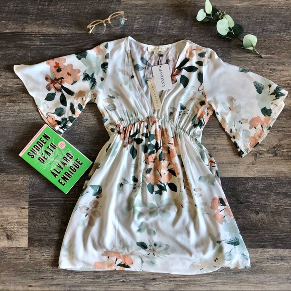lovestitch Dresses & Skirts - Floral BOHO LOVESTITCH deep v dress